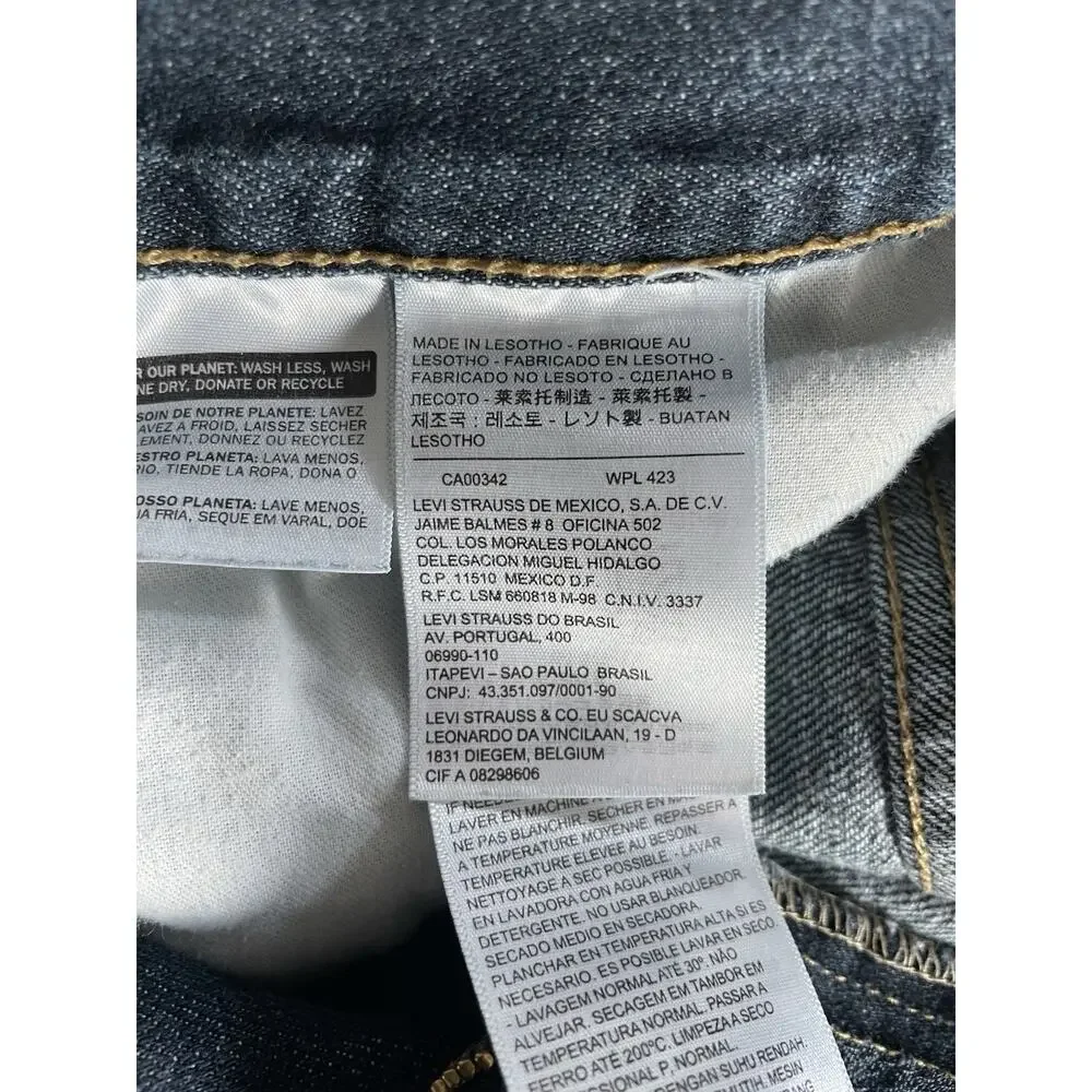 Levi's Men’s Denim Blue Jeans 44 x 30 Dark Wash Relaxed Fit Straight Preppy